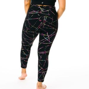 NWOT ZYIA Abstract Hi Rise Luxe 24” Legging 80s Retro Inspired Sz 16 18 20 22